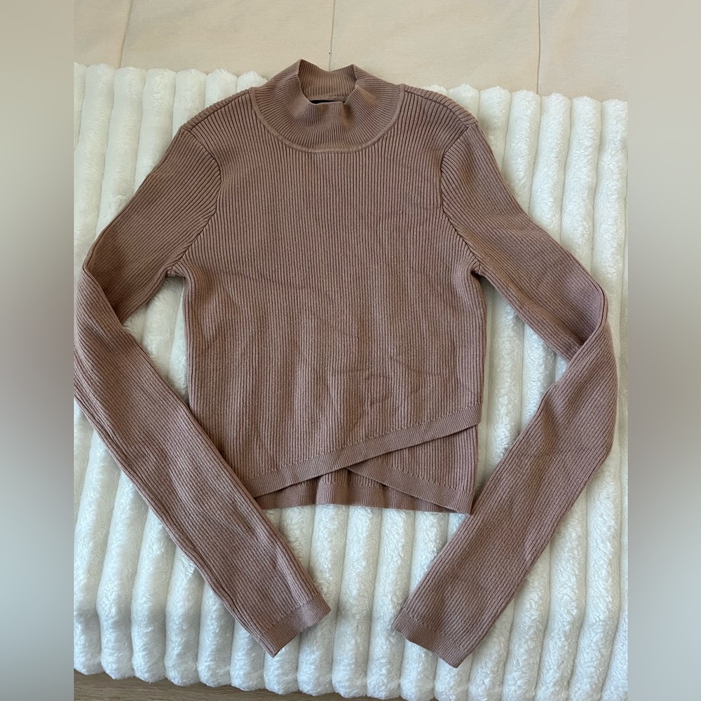 Kendall & Kylie Taupe Ribbed Knit Top - Picture 1 of 6